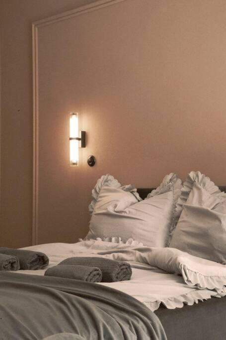 Elegant Apartment In The City Center Breslavia Exterior foto