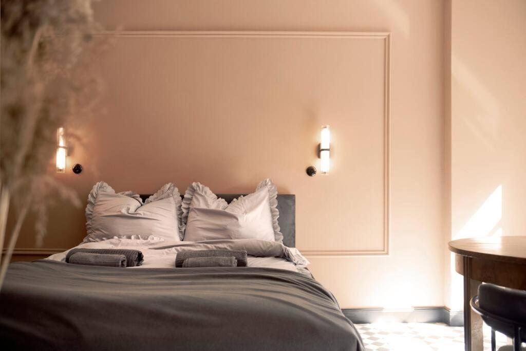 Elegant Apartment In The City Center Breslavia Exterior foto